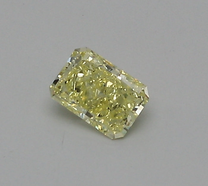 0.30 Carat Radiant Cut Loose Natural Diamond