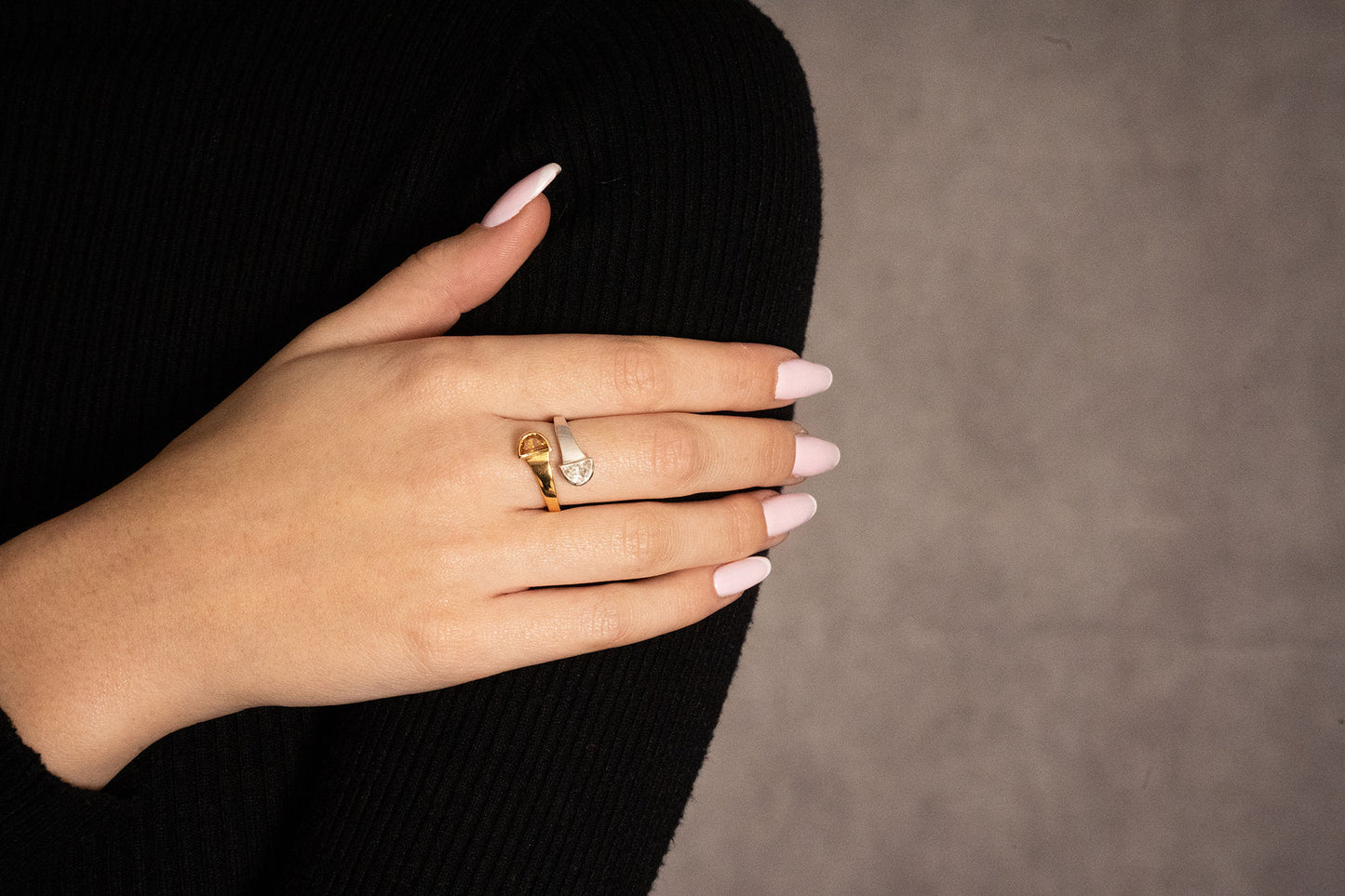 18K Yellow and White Gold Statement Ring With 1.10 TCW Natural Diamond