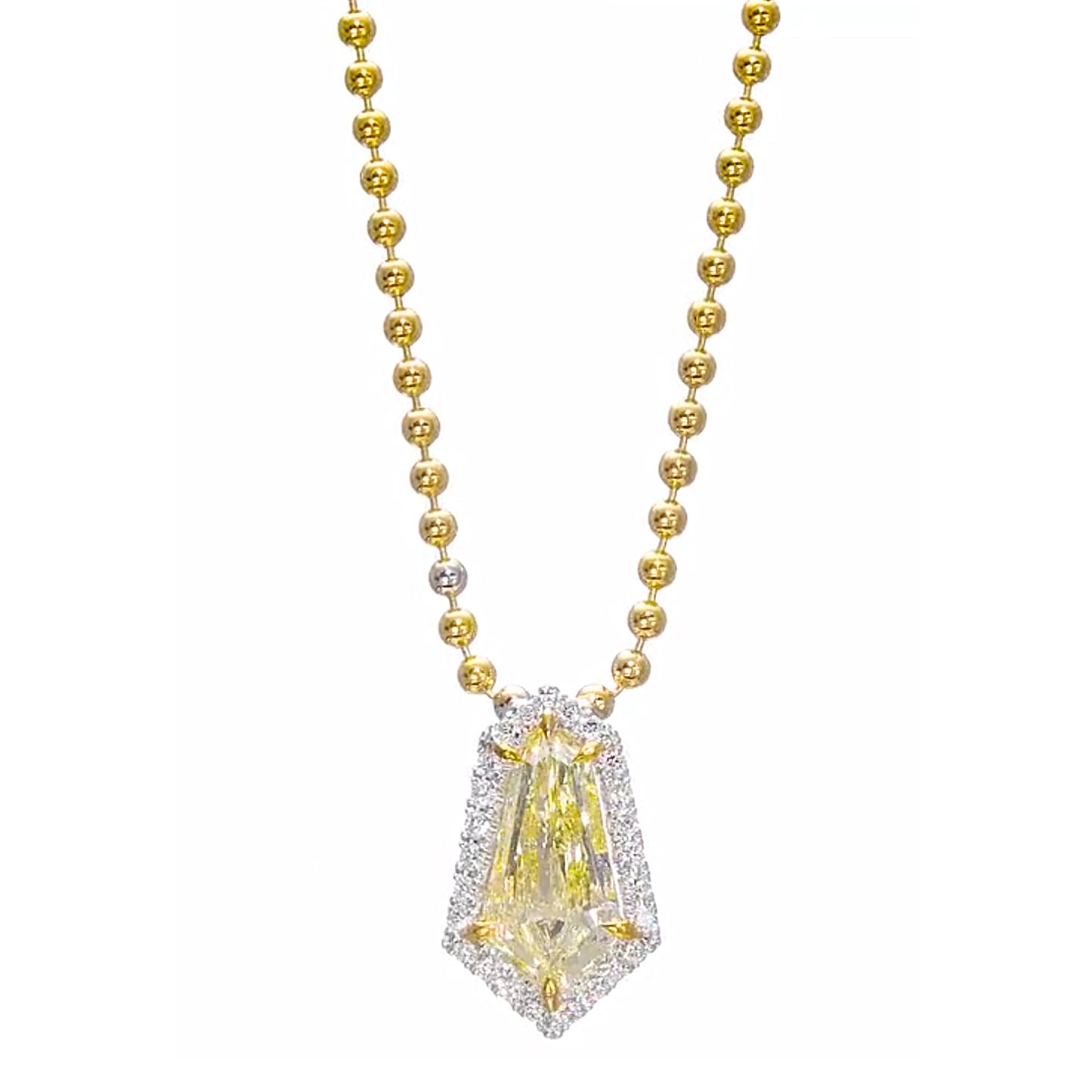 18K White Gold Pendant necklace With 0.94 TCW - Natural Fancy Colored Diamond Main Stone
