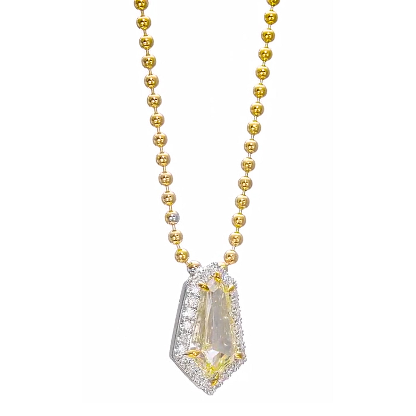 18K White Gold Pendant necklace With 0.94 TCW - Natural Fancy Colored Diamond Main Stone