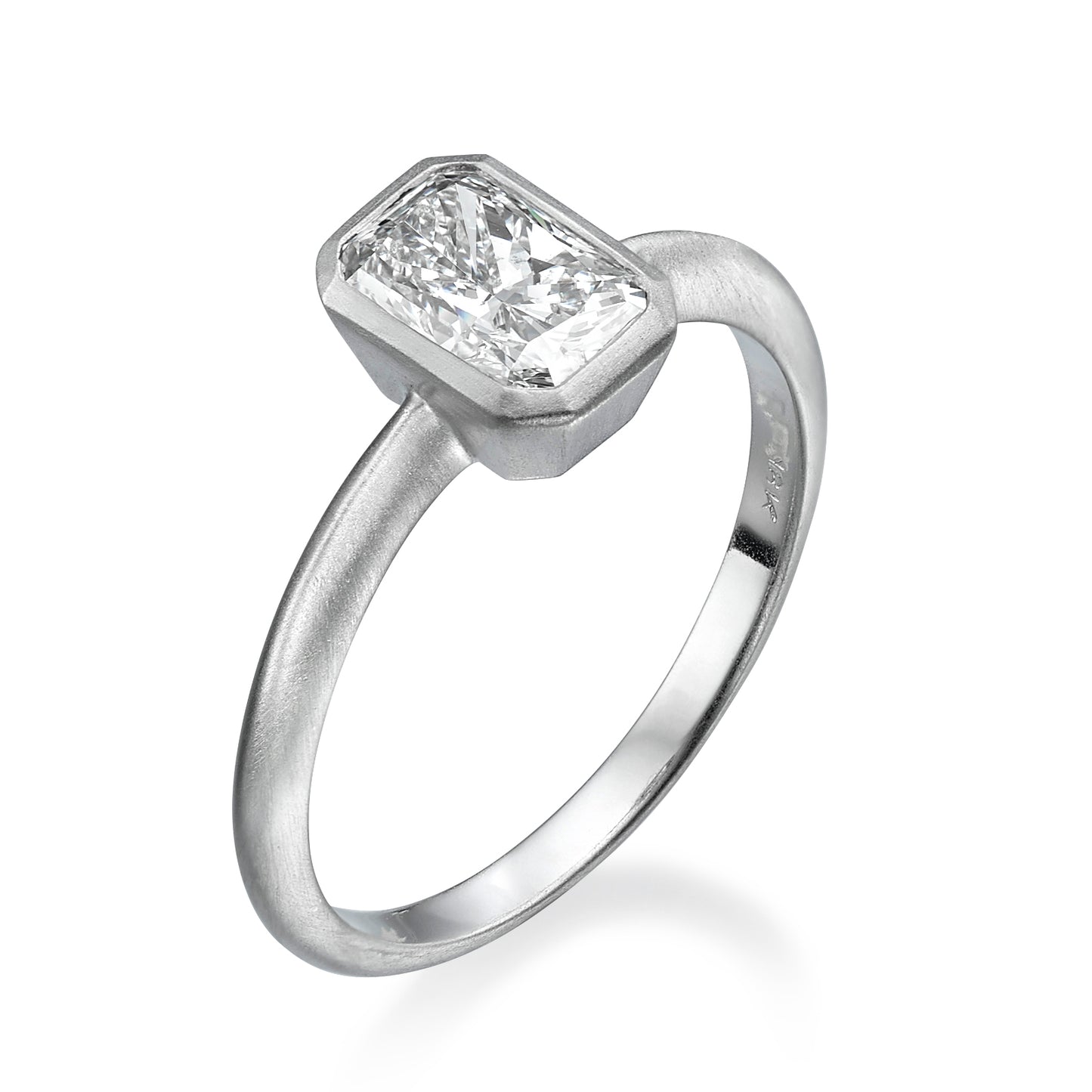 18K White Gold Solitaire Ring With 1.02 Carat Natural Diamond