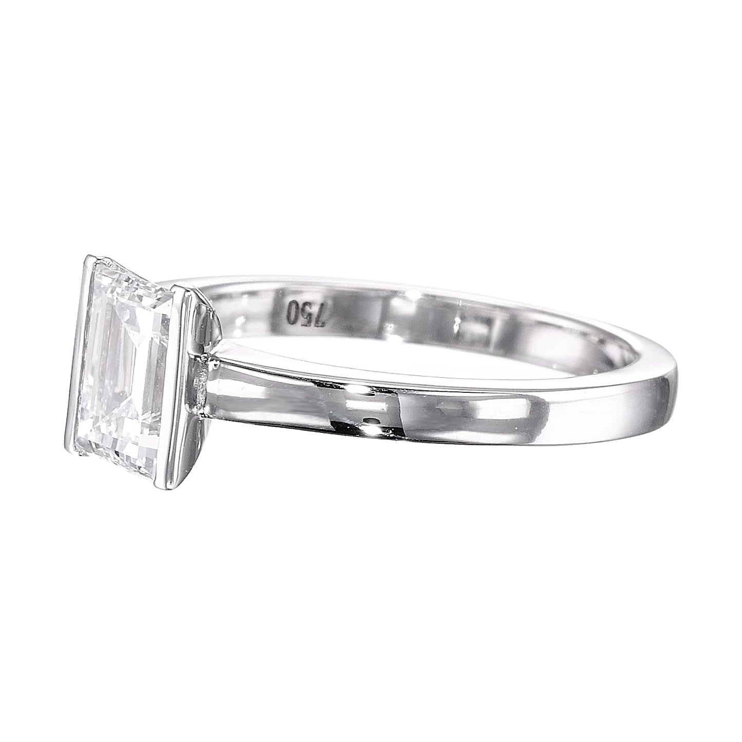 18K White Gold Solitaire Ring With 0.95 TCW Natural Diamond