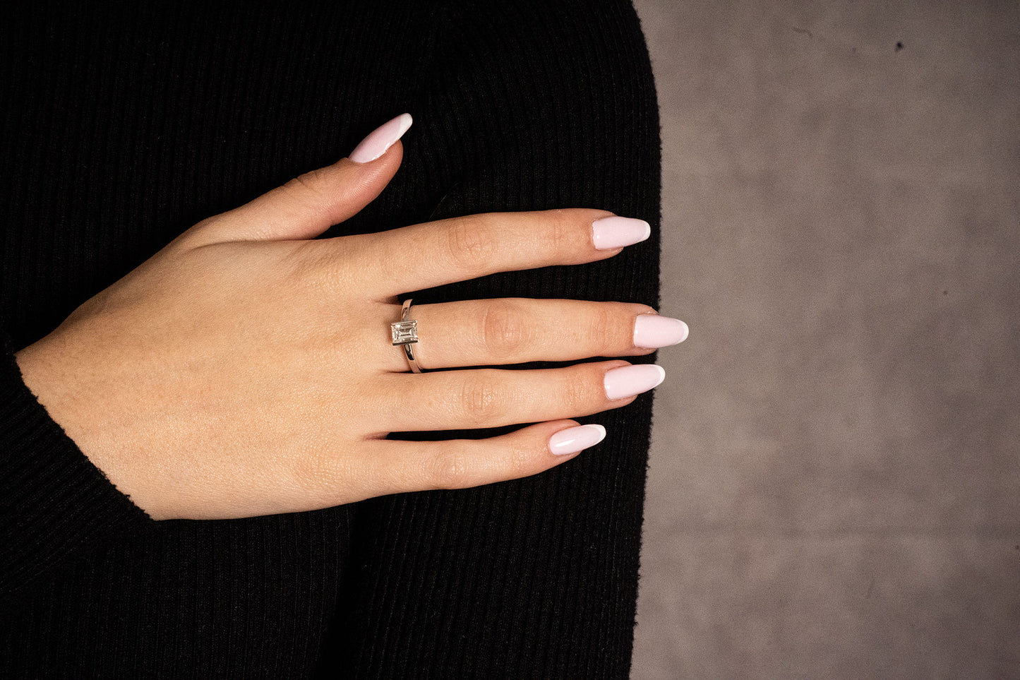 18K White Gold Solitaire Ring With 0.95 TCW Natural Diamond