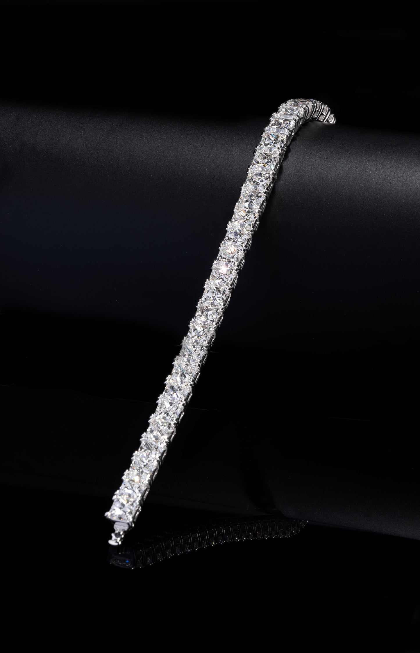 18K White Gold Tennis Bracelet With 29.70 TCW Natural Diamond
