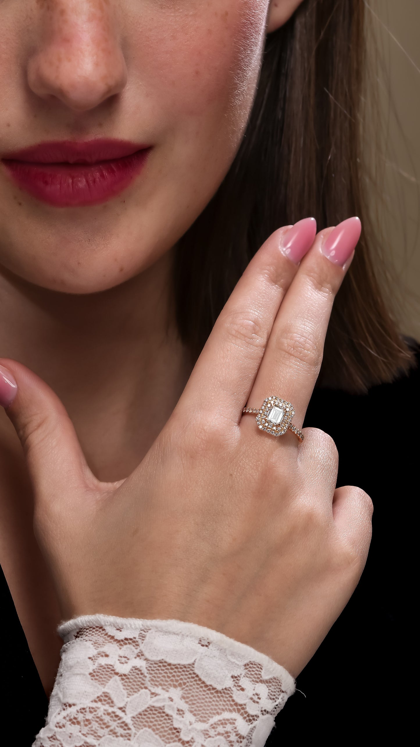 18k Yellow Gold Engagement Ring With 0.86 tcw Emerald Cut Natural Diamond