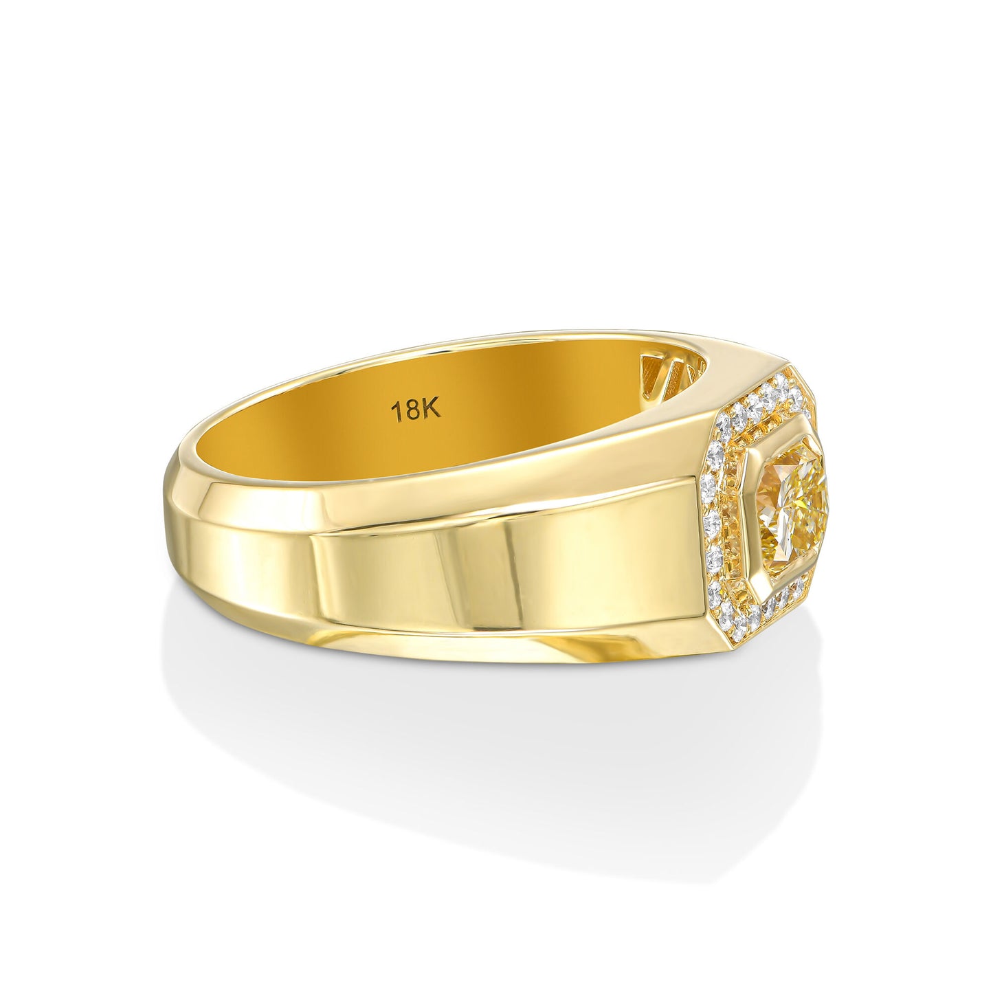 18k Yellow Gold Statement Ring With 1.00 Carat Radiant Cut Natural Diamond