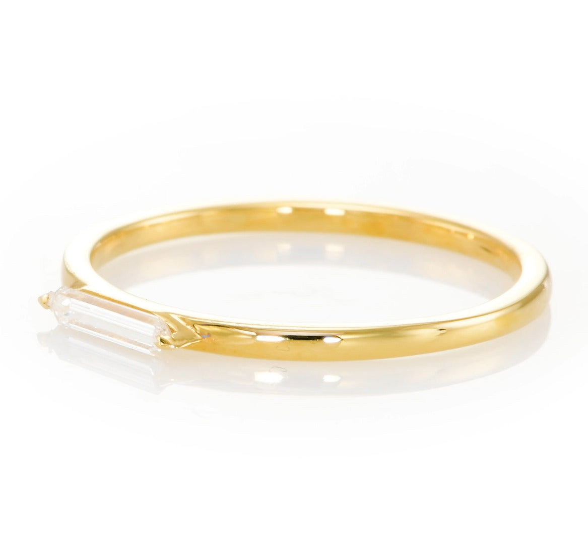 18k Yellow Gold Ring With 0.11 Carat Elongated Hexagon Shape Natural Diamond