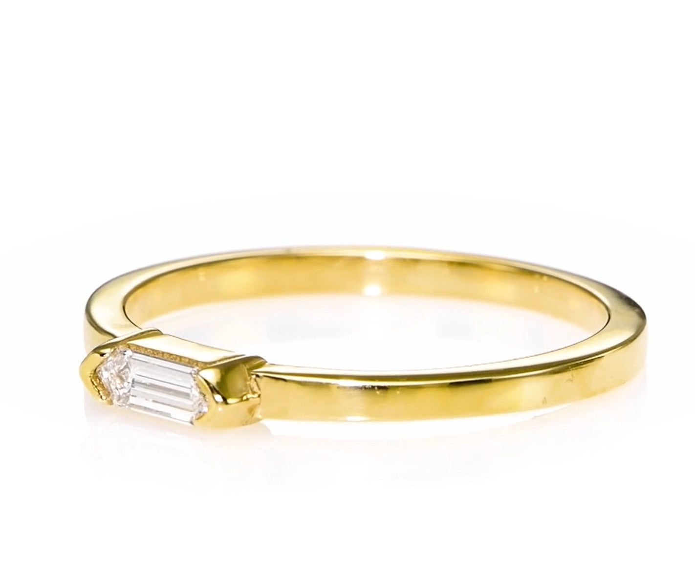 18k Yellow Gold Ring With 0.11 Carat Elongated Hexagon Shape Natural Diamond