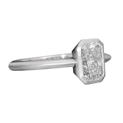 18K White Gold Solitaire Ring With 1.02 Carat Natural Diamond
