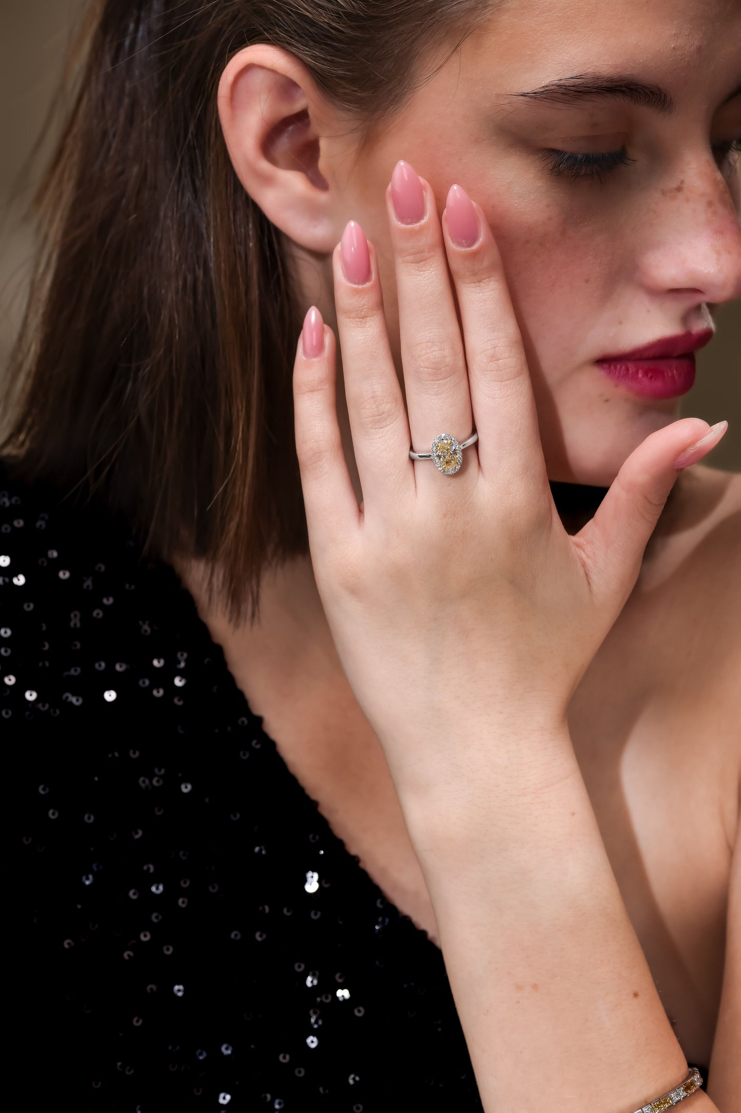 18K White Gold Ring With 1.15 TCW Natural Diamond - Natural Fancy Colored Diamond Main Stone