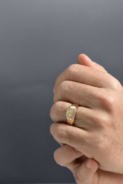 18k Yellow Gold Statement Ring With 1.00 Carat Radiant Cut Natural Diamond