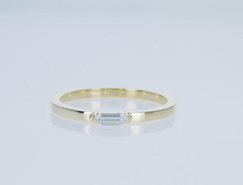 18k Yellow Gold Ring With 0.07 Carat Elongated Hexagon Shape Natural Diamond