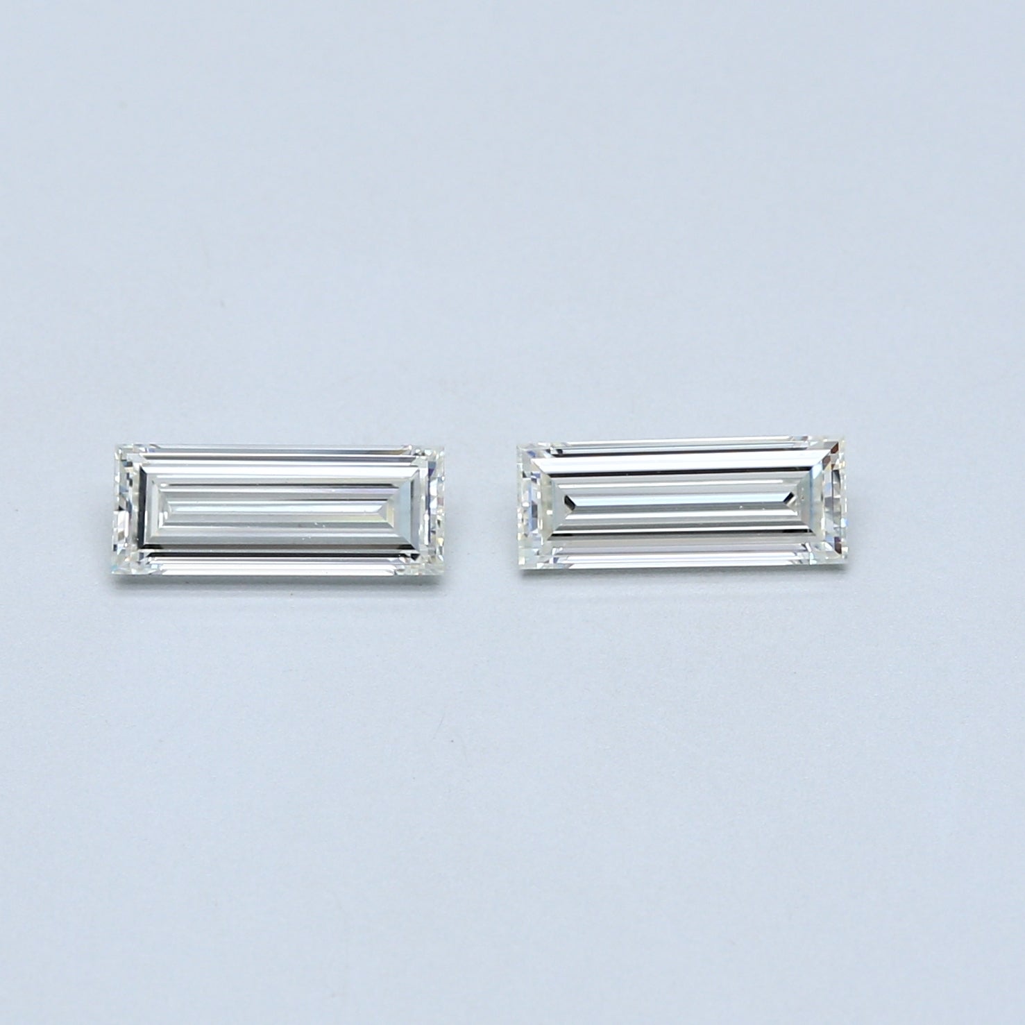 1.14 TCW Pair of Baguette Cut Natural Loose Diamond