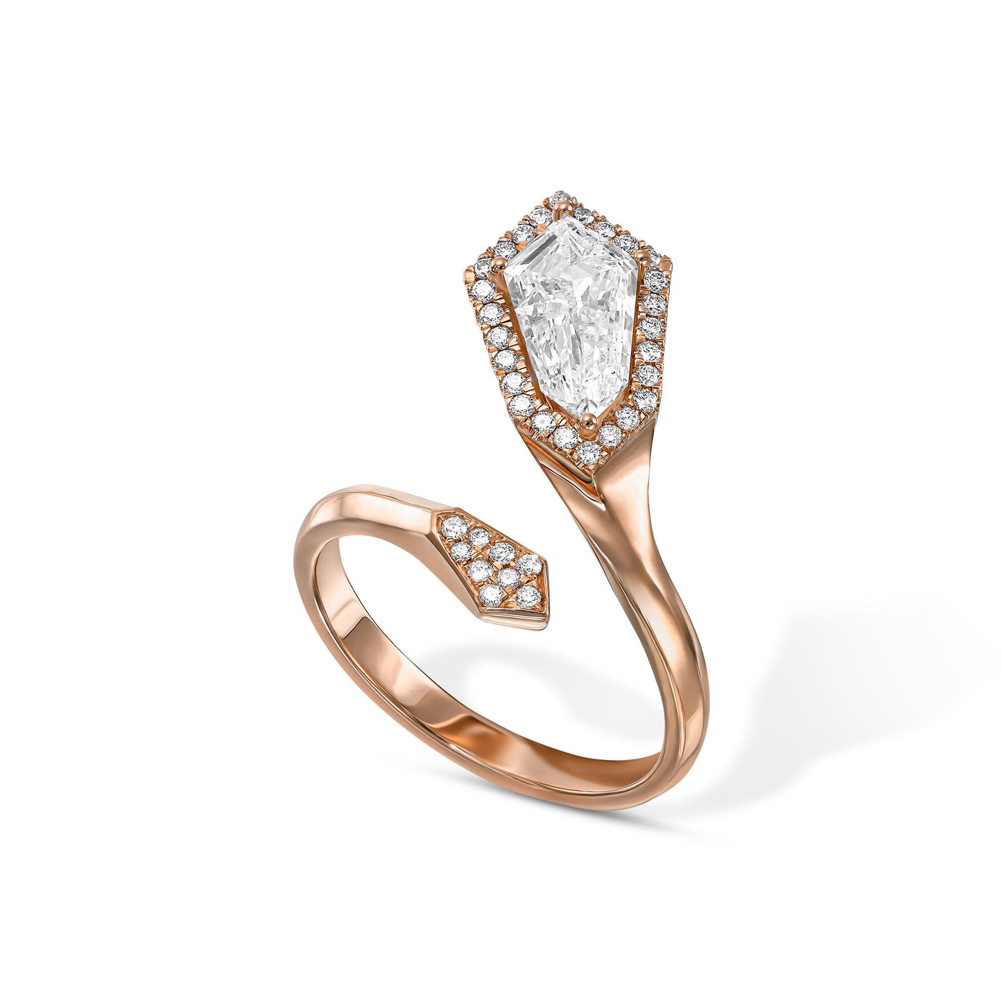 1.33tcw Kite Shape Natural Diamond in a 18k Rose Gold Statement Ring, Main Stone 1.13ct (Kite Shape) + 0.20ct Round Stones, Gold Weight:4.77 Gram