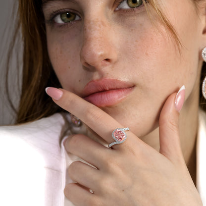 18K White Gold Statement Ring With 2.03 Carat Fancy Coloured Diamond